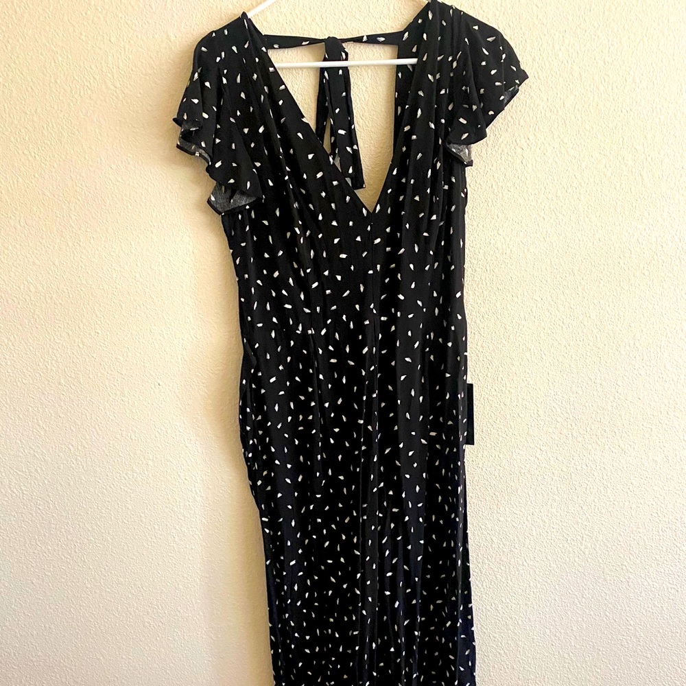 NWT Lulus jumpsuit